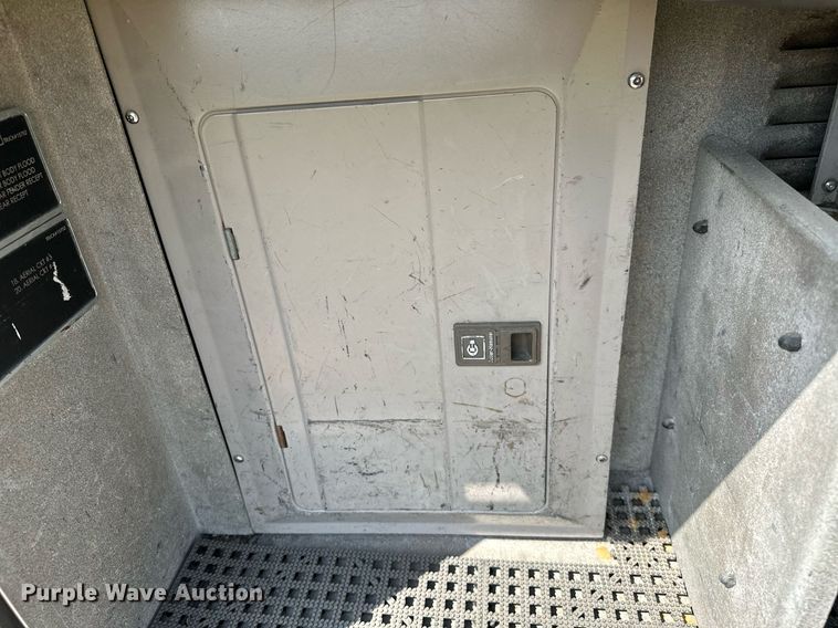 image for item OC9150 2004 Pierce Dash  Quint fire truck