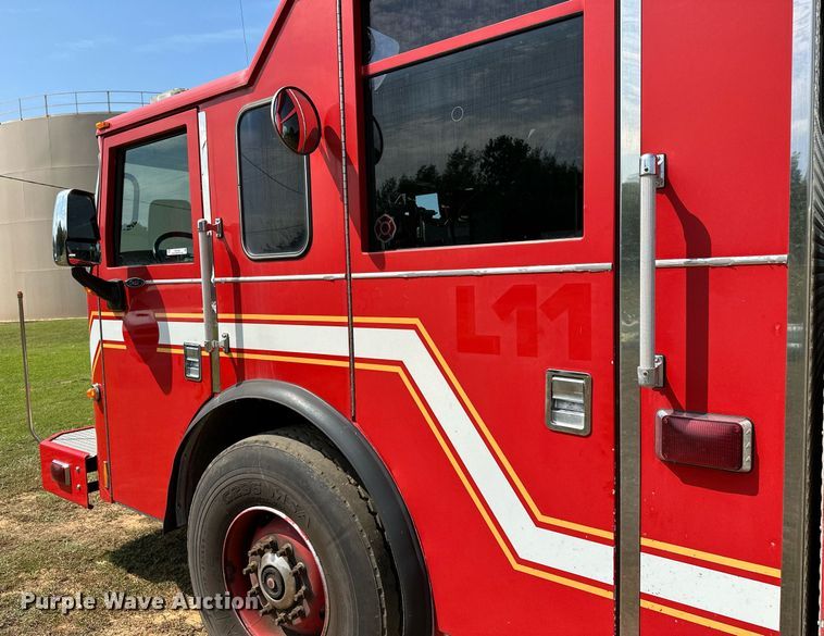 image for item OC9150 2004 Pierce Dash  Quint fire truck