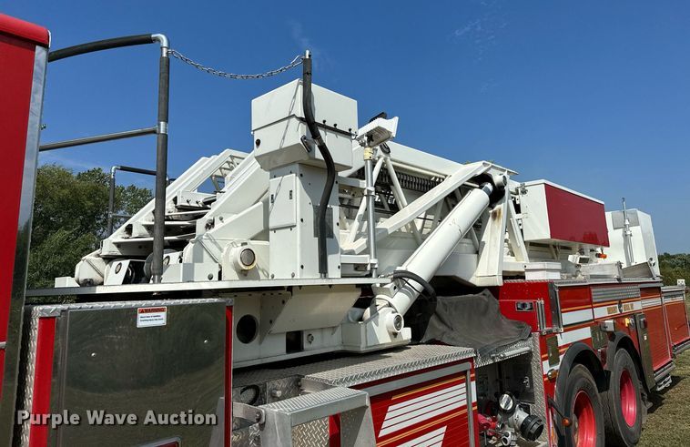 image for item OC9150 2004 Pierce Dash  Quint fire truck