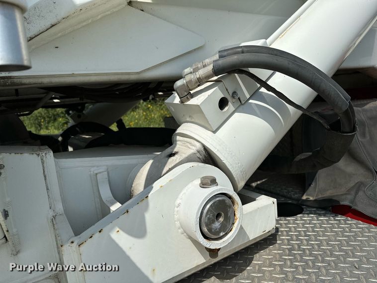 image for item OC9150 2004 Pierce Dash  Quint fire truck