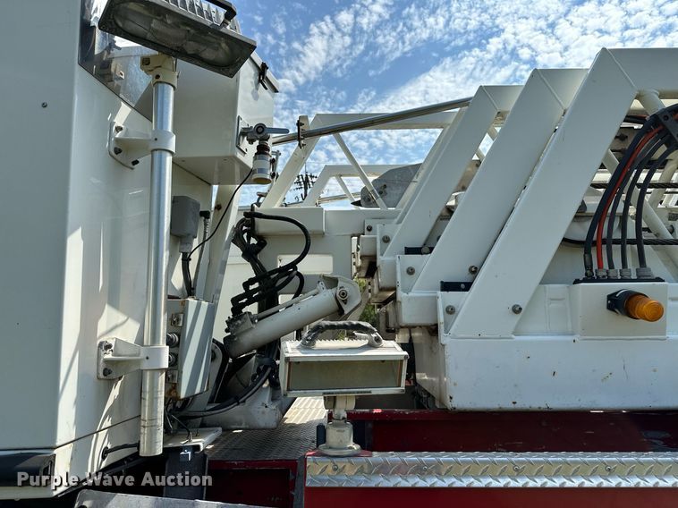 image for item OC9150 2004 Pierce Dash  Quint fire truck