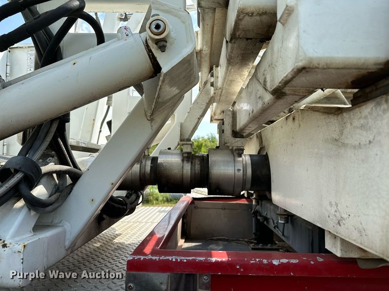 image for item OC9150 2004 Pierce Dash  Quint fire truck