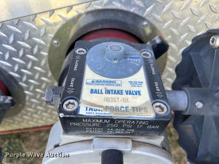 image for item OC9150 2004 Pierce Dash  Quint fire truck