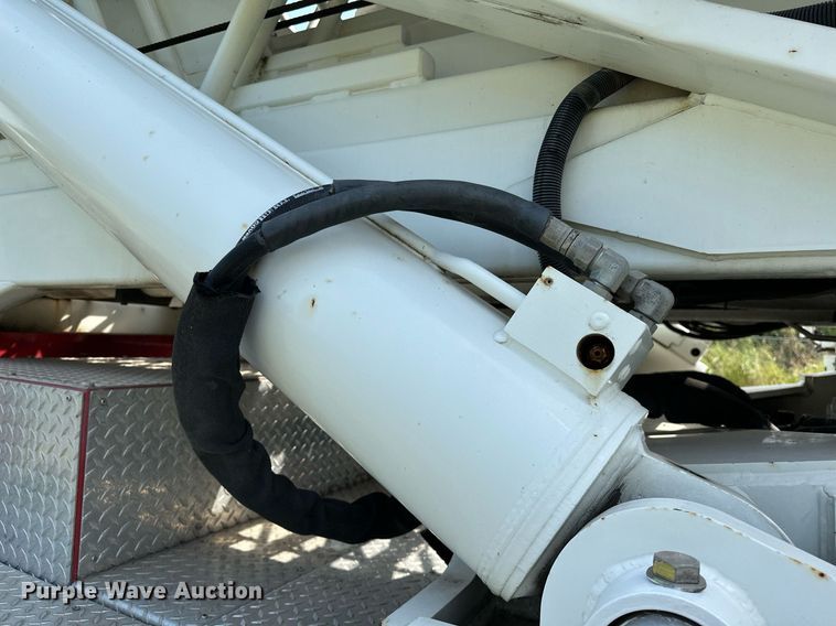 image for item OC9150 2004 Pierce Dash  Quint fire truck