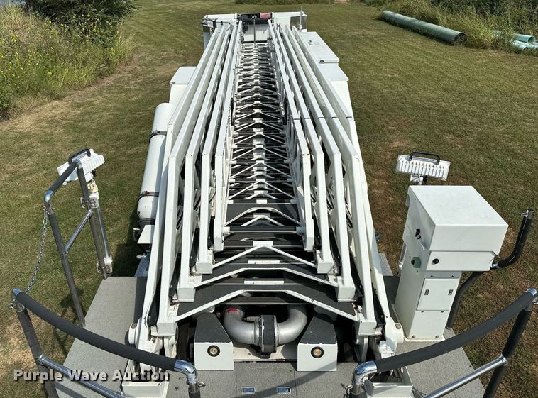 image for item OC9150 2004 Pierce Dash  Quint fire truck