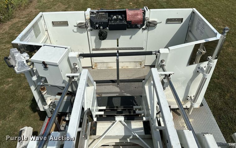 image for item OC9150 2004 Pierce Dash  Quint fire truck