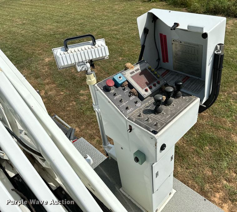 image for item OC9150 2004 Pierce Dash  Quint fire truck