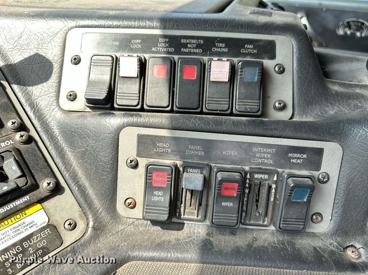 image for item OC9150 2004 Pierce Dash  Quint fire truck