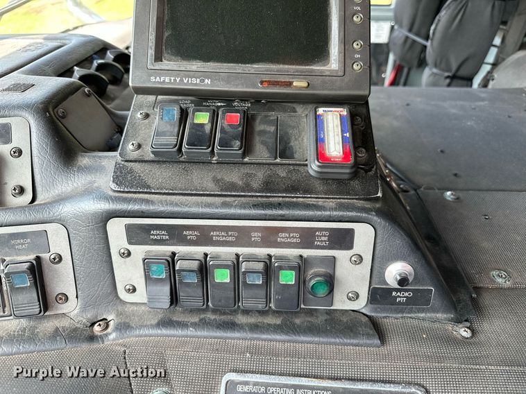 image for item OC9150 2004 Pierce Dash  Quint fire truck