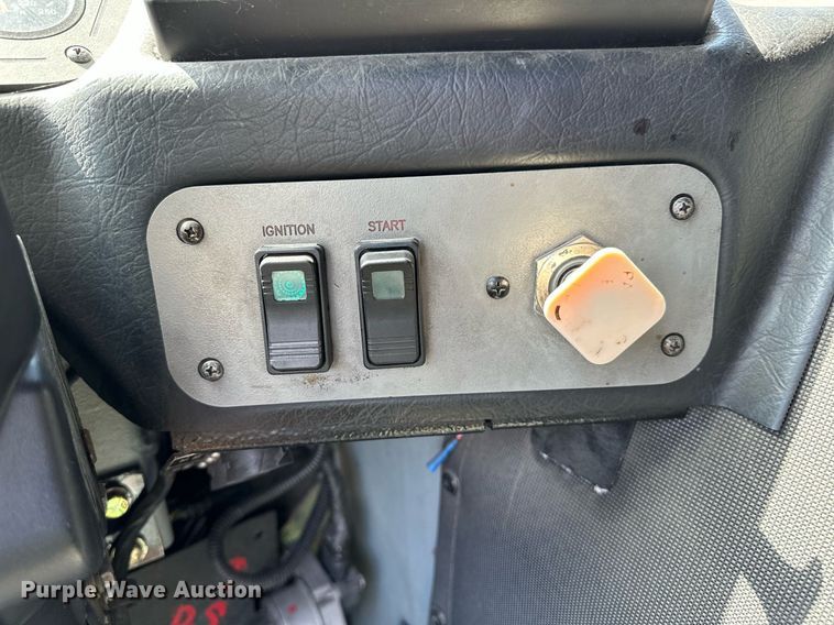 image for item OC9150 2004 Pierce Dash  Quint fire truck