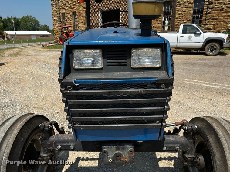 image for item OC9154 Long 2360  tractor