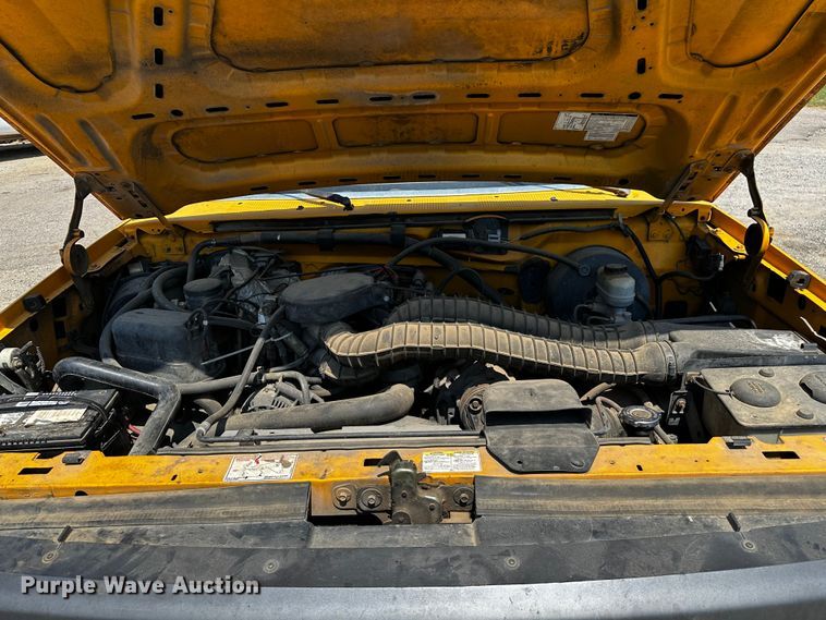 image for item OC9157 1995 Ford F350 XL  Crew Cab pickup truck