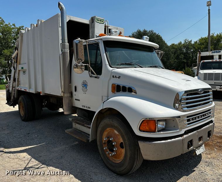 image for item OC9158 2007 Sterling Acterra  refuse truck