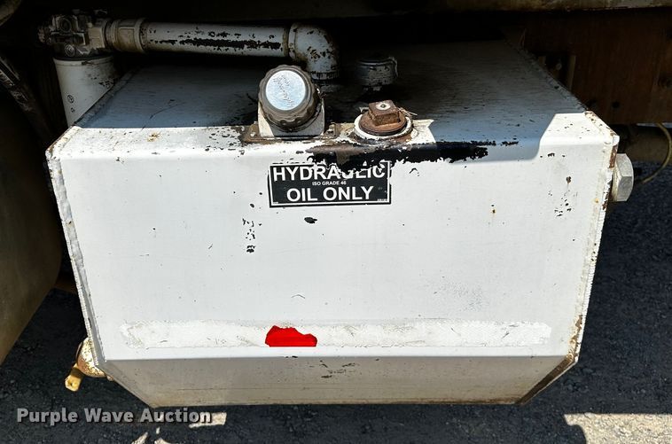 image for item OC9158 2007 Sterling Acterra  refuse truck