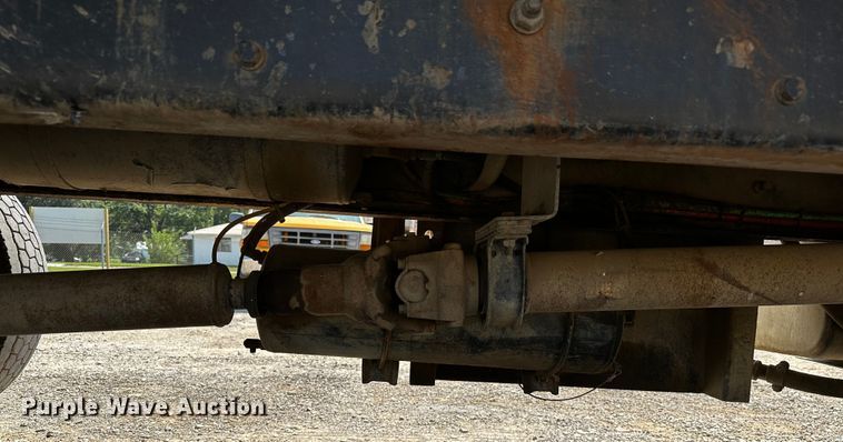 image for item OC9158 2007 Sterling Acterra  refuse truck