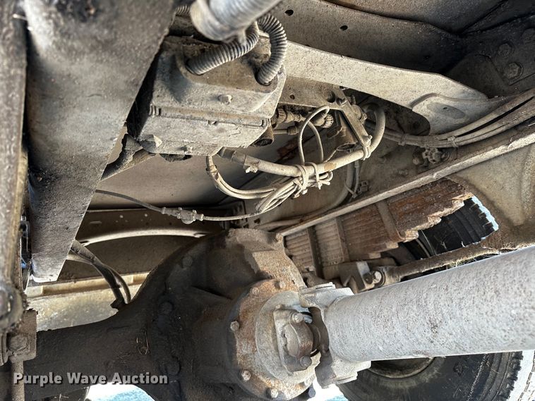 image for item OC9158 2007 Sterling Acterra  refuse truck