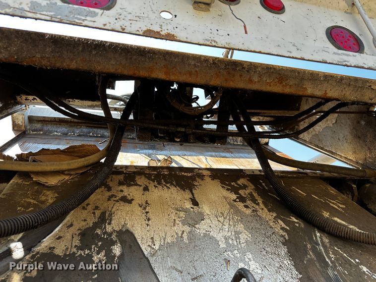 image for item OC9158 2007 Sterling Acterra  refuse truck