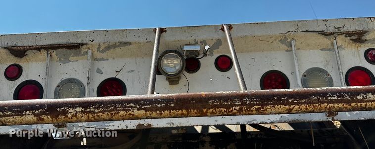 image for item OC9158 2007 Sterling Acterra  refuse truck