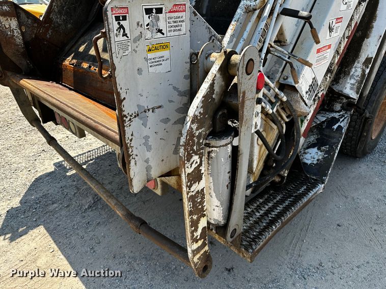 image for item OC9158 2007 Sterling Acterra  refuse truck