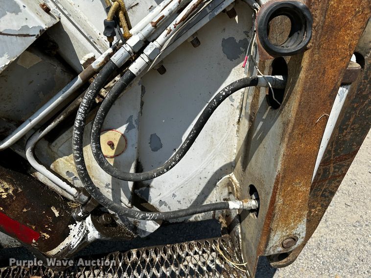 image for item OC9158 2007 Sterling Acterra  refuse truck