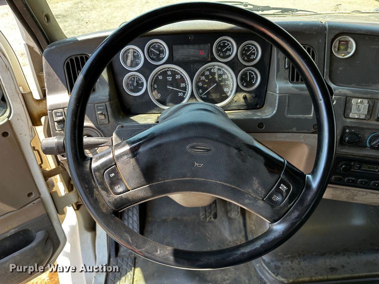 image for item OC9158 2007 Sterling Acterra  refuse truck