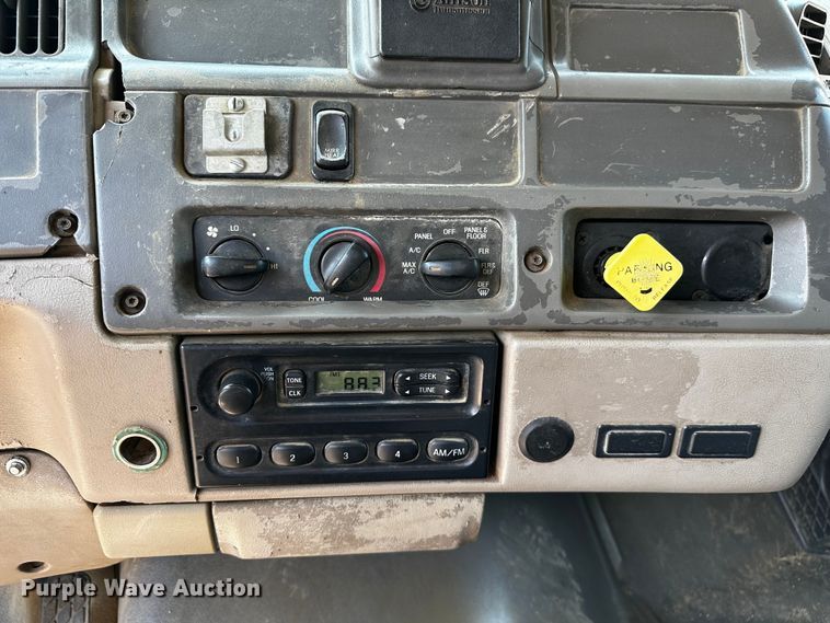 image for item OC9158 2007 Sterling Acterra  refuse truck