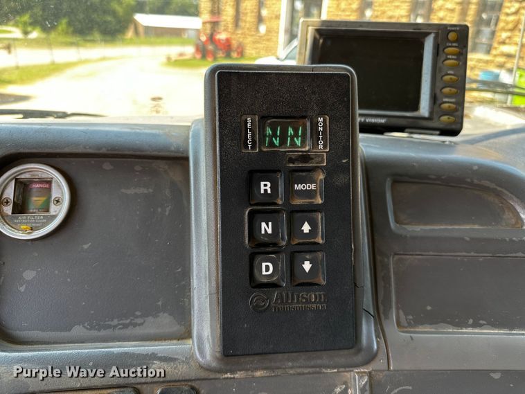 image for item OC9158 2007 Sterling Acterra  refuse truck