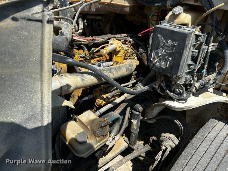 image for item OC9158 2007 Sterling Acterra  refuse truck