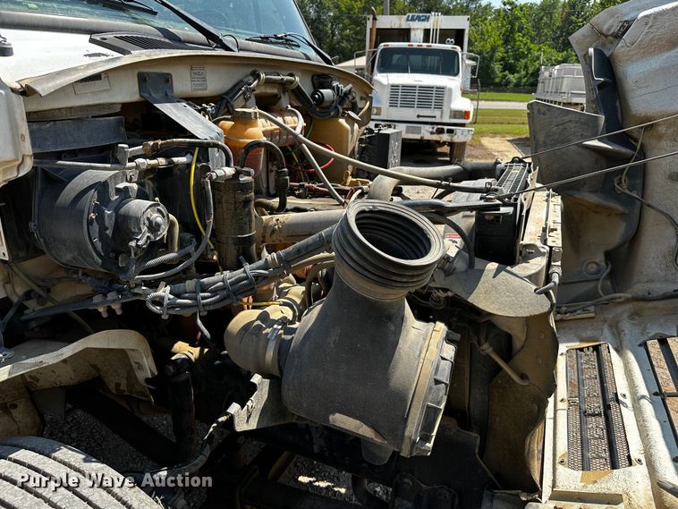 image for item OC9158 2007 Sterling Acterra  refuse truck