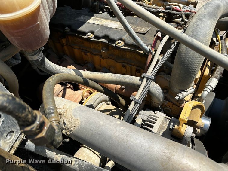 image for item OC9158 2007 Sterling Acterra  refuse truck