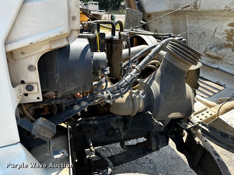 image for item OC9158 2007 Sterling Acterra  refuse truck