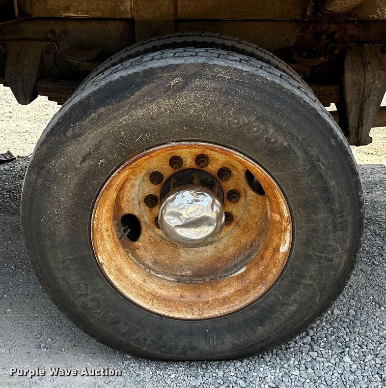 image for item OC9158 2007 Sterling Acterra  refuse truck