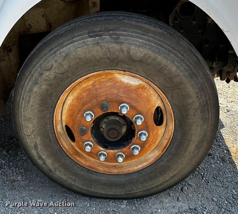 image for item OC9158 2007 Sterling Acterra  refuse truck