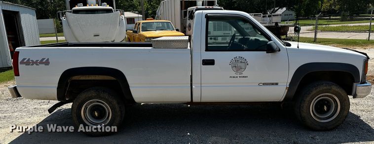 image for item OC9159 2000 Chevrolet K2500  pickup truck