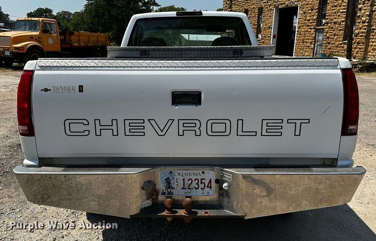 image for item OC9159 2000 Chevrolet K2500  pickup truck