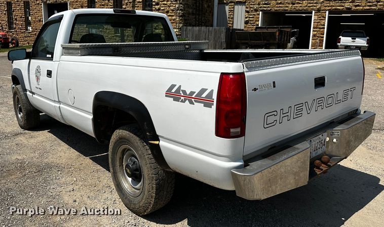 image for item OC9159 2000 Chevrolet K2500  pickup truck