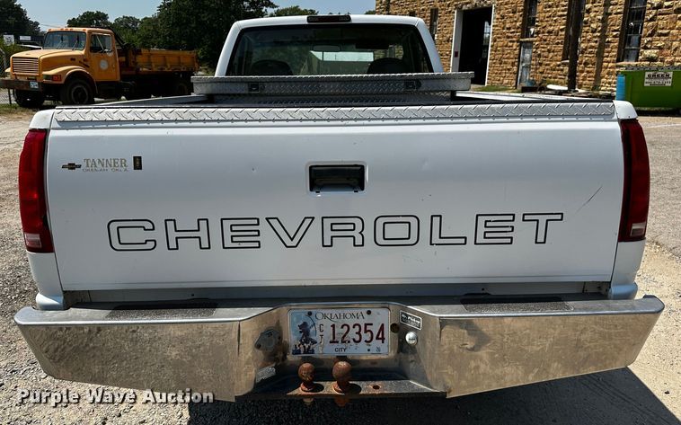 image for item OC9159 2000 Chevrolet K2500  pickup truck