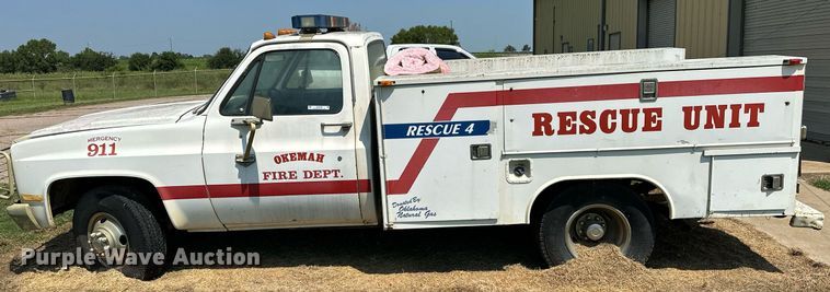 image for item OC9160 1989 Chevrolet R3500  rescue vehicle