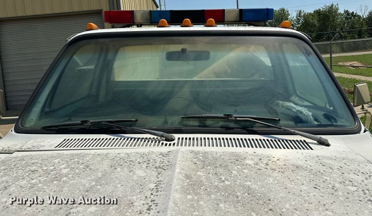 image for item OC9160 1989 Chevrolet R3500  rescue vehicle