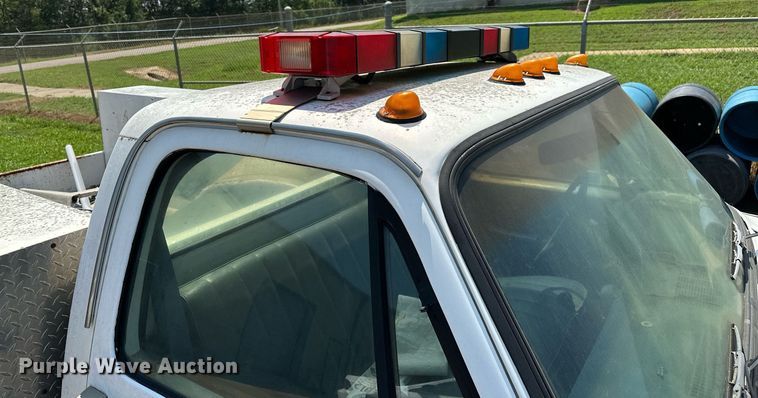 image for item OC9160 1989 Chevrolet R3500  rescue vehicle