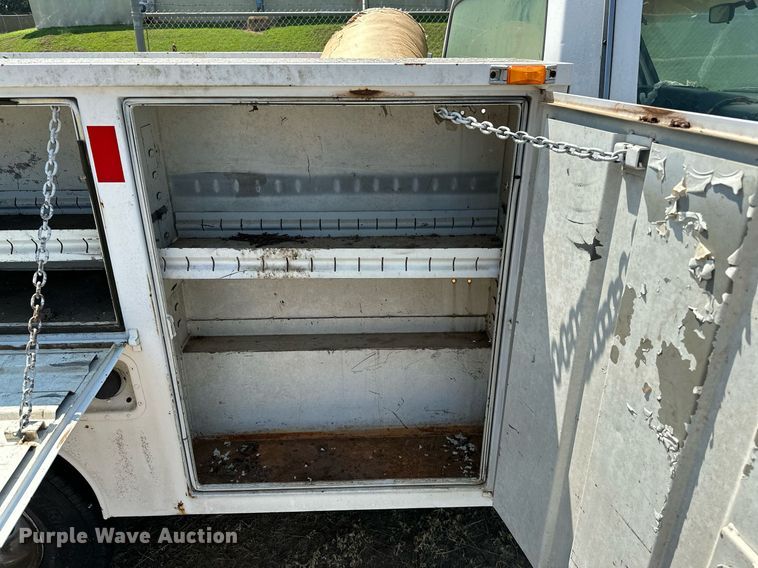 image for item OC9160 1989 Chevrolet R3500  rescue vehicle