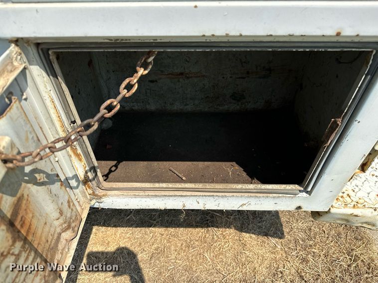 image for item OC9160 1989 Chevrolet R3500  rescue vehicle