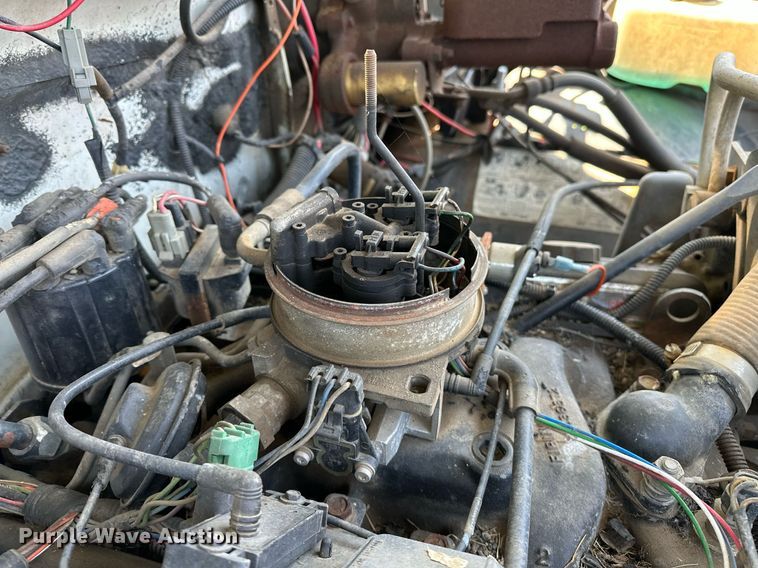 image for item OC9160 1989 Chevrolet R3500  rescue vehicle