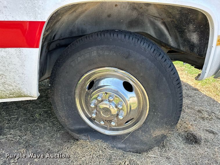 image for item OC9160 1989 Chevrolet R3500  rescue vehicle