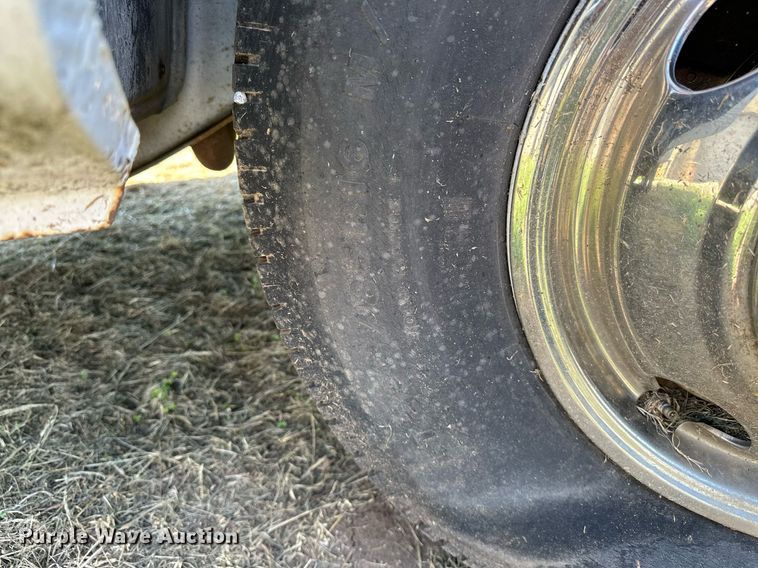 image for item OC9160 1989 Chevrolet R3500  rescue vehicle