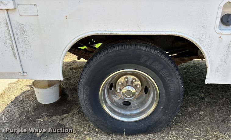 image for item OC9160 1989 Chevrolet R3500  rescue vehicle