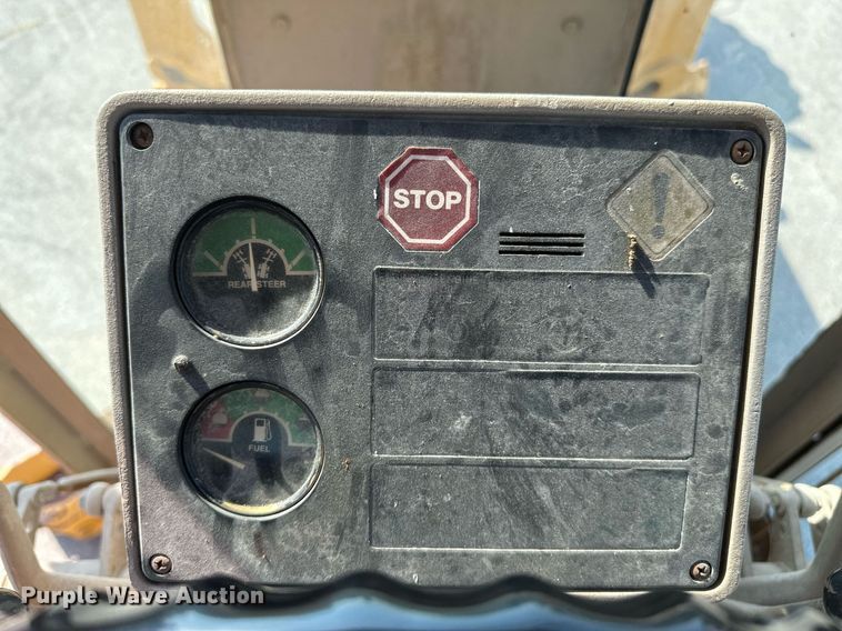 image for item OC9174 1988 John Deere 770BH  motor grader