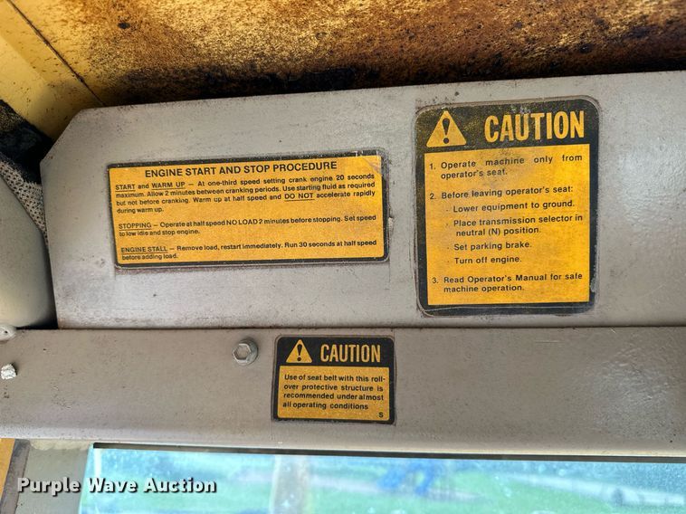 image for item OC9174 1988 John Deere 770BH  motor grader