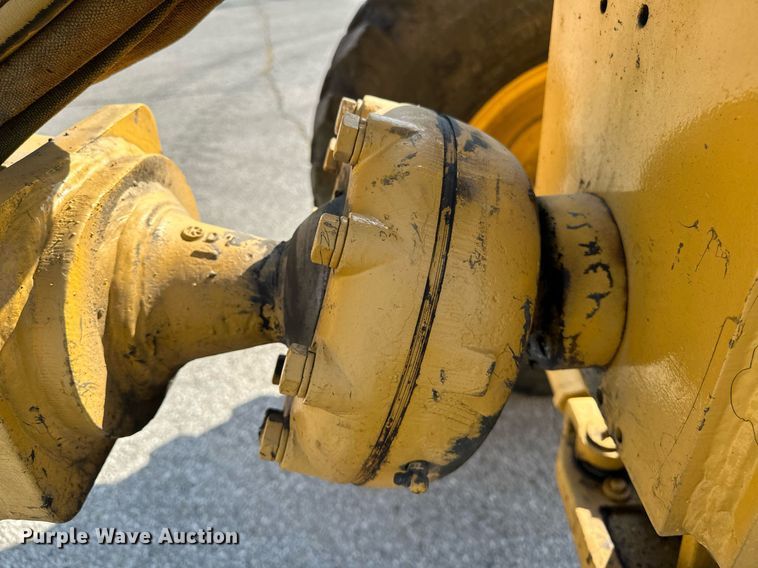 image for item OC9174 1988 John Deere 770BH  motor grader