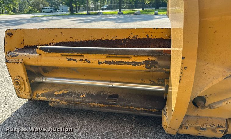 image for item OC9174 1988 John Deere 770BH  motor grader